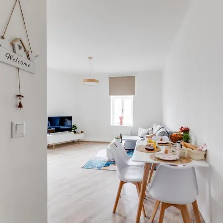 Modern, Bright And Spacious Apartment Prague Exterior photo