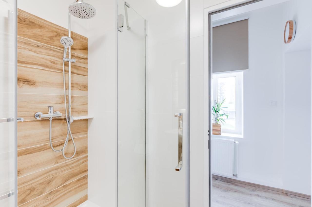 Modern, Bright And Spacious *